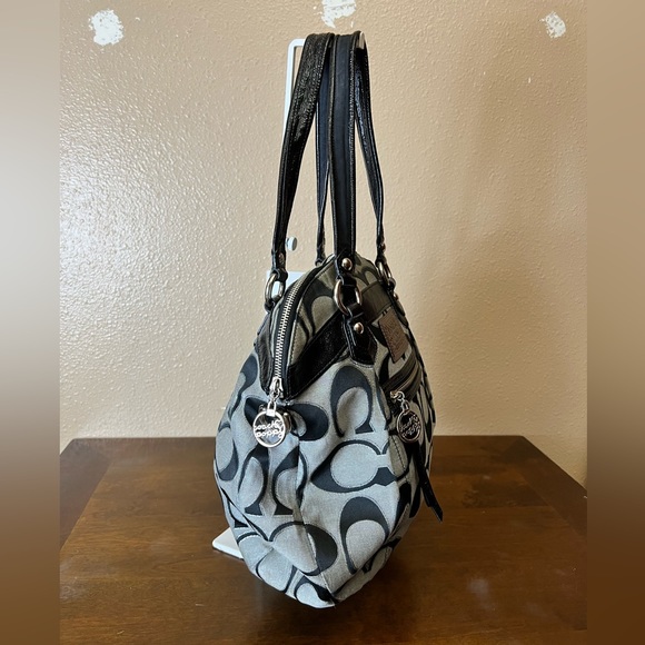 COACH💥Vintage~Rare~SOLD OUT💥Signature Black/Gray Poppy Tote - Picture 6 of 13
